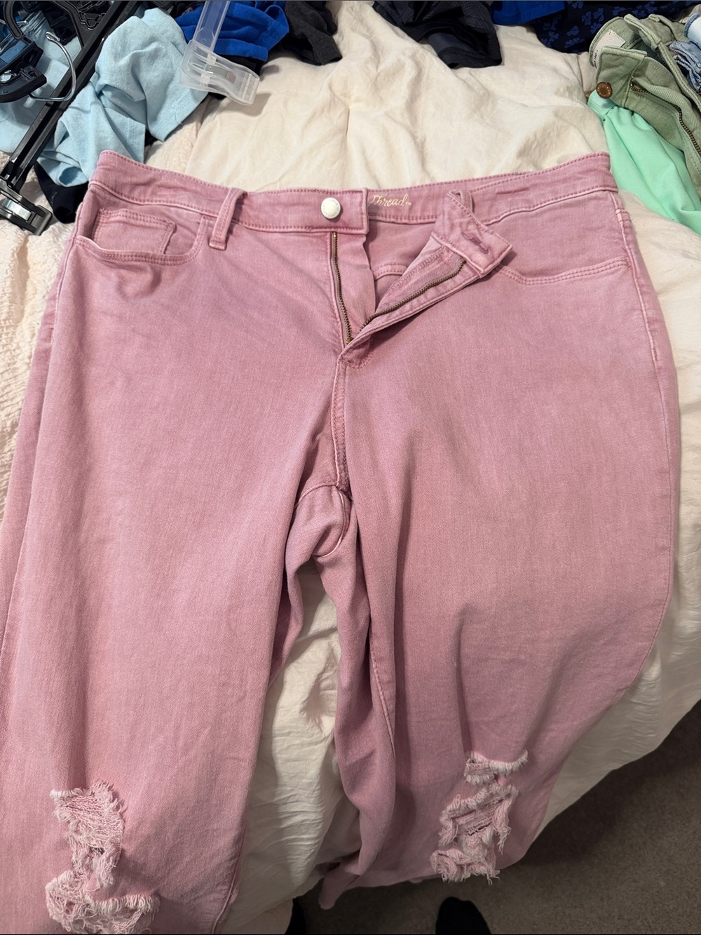 Universal Thread Pink Distressed Women’s Jeans